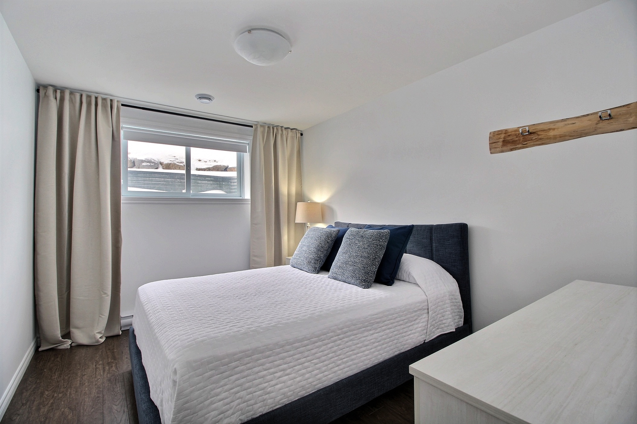 Unité 311 - Chambre à coucher no.4
